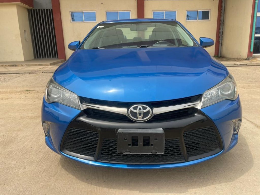 camry2016 (1)